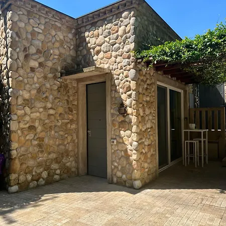 Garden Castle