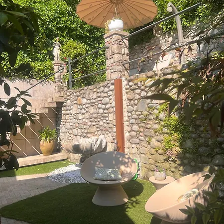Garden Castle * Дезенцано-дель-Гарда
